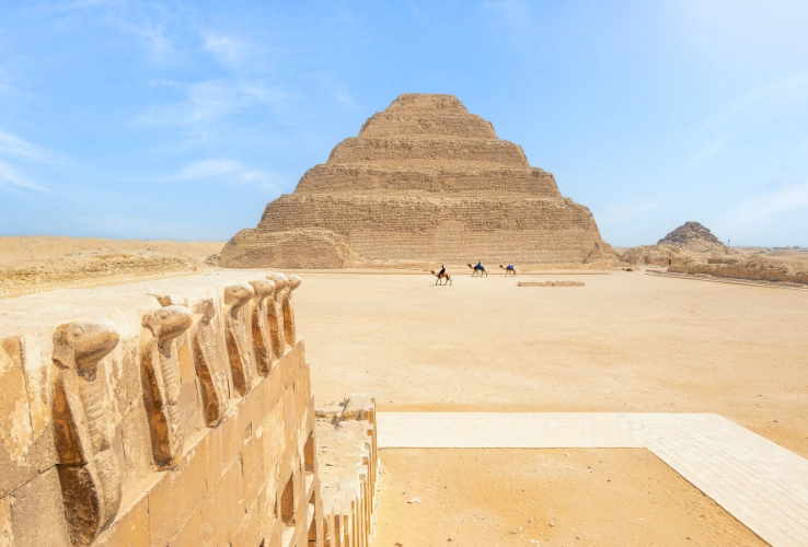 Day trip to Pyramids, Memphis and Sakkara