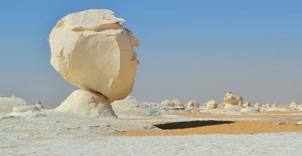 3 day tour to the White Desert and bahariya